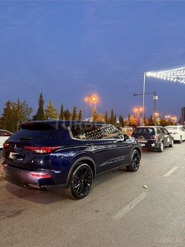 Mitsubishi Outlander-13