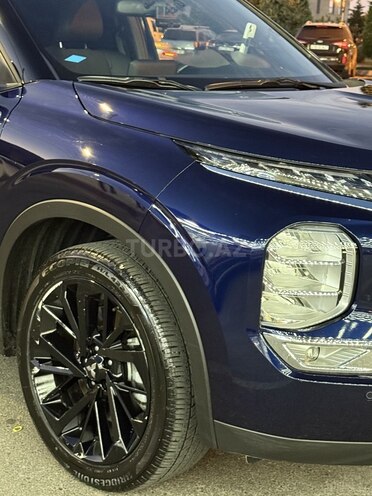 Mitsubishi Outlander-15