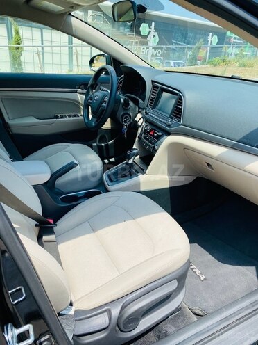 Hyundai Elantra 2017, 267,151 km - 2.0 l - Bakı