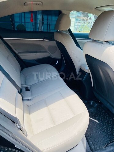 Hyundai Elantra 2017, 267,151 km - 2.0 l - Bakı