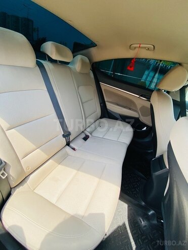 Hyundai Elantra 2017, 267,151 km - 2.0 l - Bakı