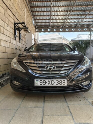 Hyundai Sonata 2011, 200,000 km - 2.0 l - Salyan