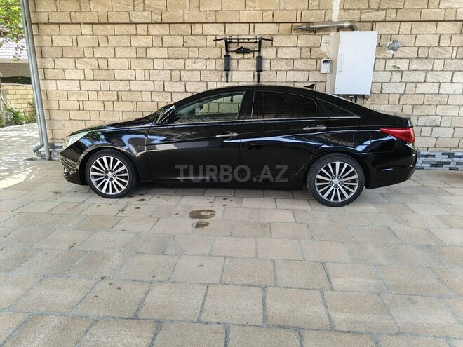 Hyundai Sonata 2011, 200,000 km - 2.0 l - Salyan