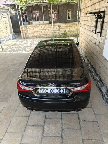 Hyundai Sonata 2011, 200,000 km - 2.0 l - Salyan