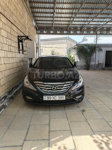 Hyundai Sonata 2011, 200,000 km - 2.0 l - Salyan