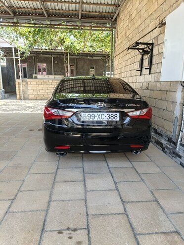Hyundai Sonata 2011, 200,000 km - 2.0 l - Salyan