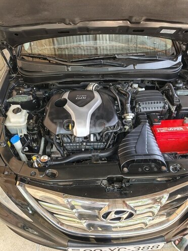 Hyundai Sonata 2011, 200,000 km - 2.0 l - Salyan