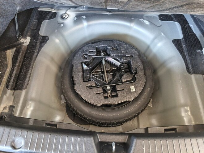 Hyundai Sonata 2011, 200,000 km - 2.0 l - Salyan