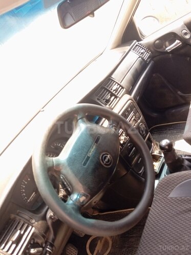 Opel Vectra 2000, 270,000 km - 1.8 l - Bakı