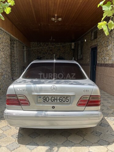Mercedes E 270 2001, 558,085 km - 2.7 l - Bakı