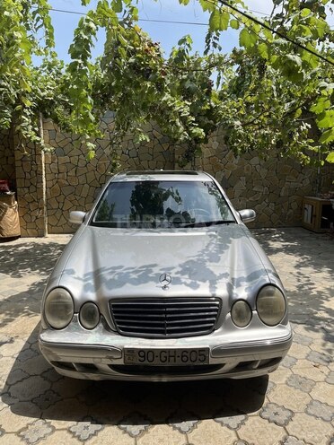Mercedes E 270 2001, 558,085 km - 2.7 l - Bakı