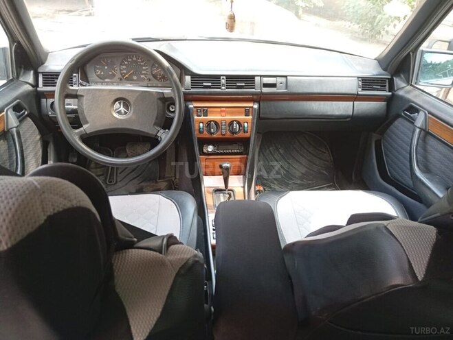 Mercedes E 230 1991, 250,000 km - 2.3 l - Bakı