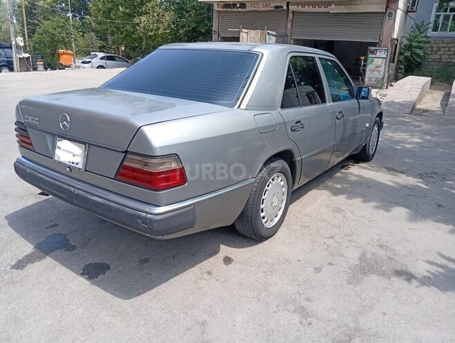 Mercedes E 230 1991, 250,000 km - 2.3 l - Bakı