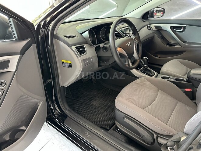 Hyundai Elantra 2015, 170,590 km - 1.8 l - Bakı