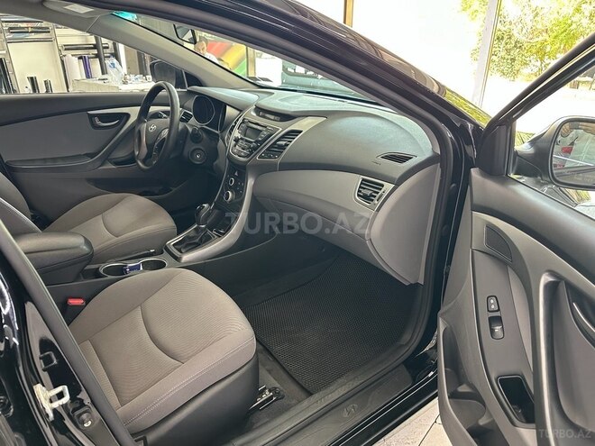 Hyundai Elantra 2015, 170,590 km - 1.8 l - Bakı