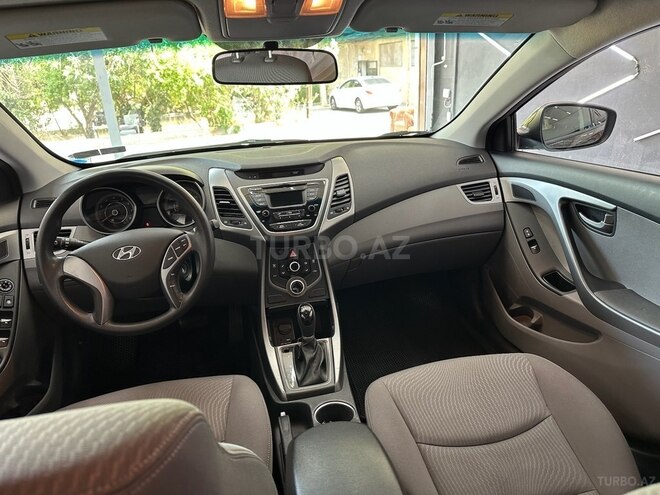 Hyundai Elantra 2015, 170,590 km - 1.8 l - Bakı