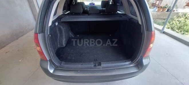 Toyota Corolla 2006, 400,000 km - 1.4 l - Bakı