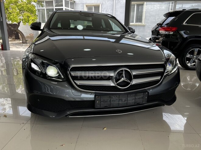 Mercedes E 220 d 4MATIC 2017, 19,000 km - 2.0 л - Bakı