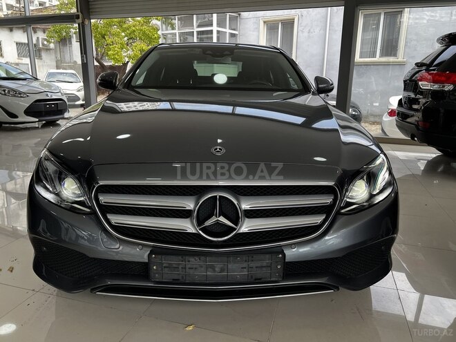 Mercedes E 220 d 4MATIC 2017, 19,000 km - 2.0 л - Bakı