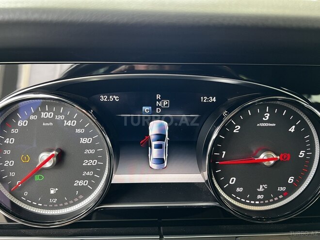 Mercedes E 220 d 4MATIC 2017, 19,000 km - 2.0 л - Bakı