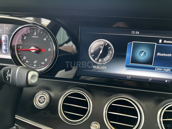 Mercedes E 220 d 4MATIC 2017, 19,000 km - 2.0 л - Bakı
