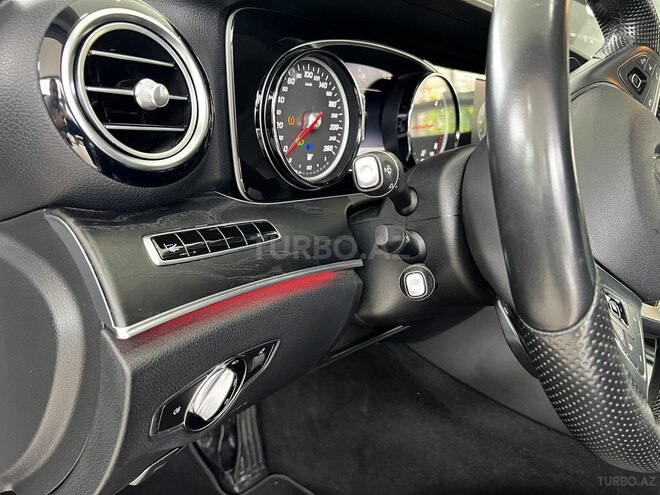 Mercedes E 220 d 4MATIC 2017, 19,000 km - 2.0 л - Bakı