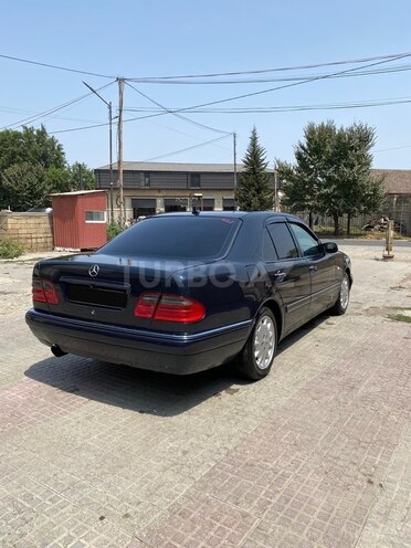 Mercedes E 230 1996, 150,000 km - 2.3 l - Masallı