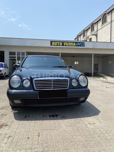 Mercedes E 230 1996, 150,000 km - 2.3 l - Masallı