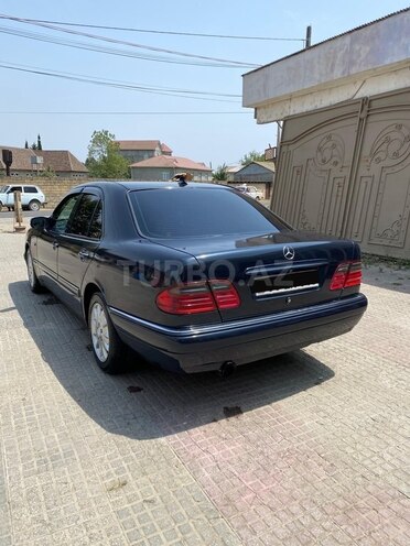 Mercedes E 230 1996, 150,000 km - 2.3 l - Masallı