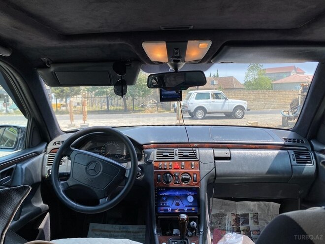Mercedes E 230 1996, 150,000 km - 2.3 l - Masallı