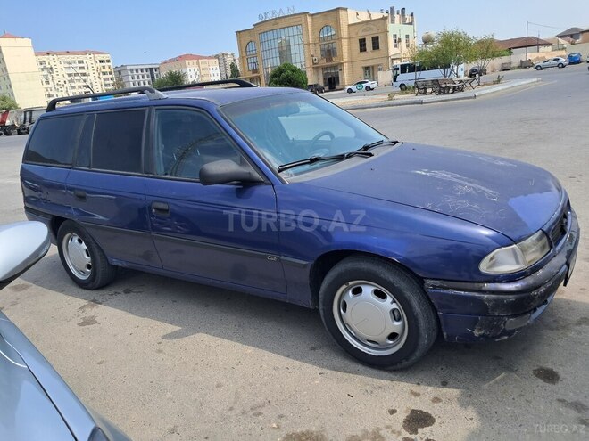 Opel Astra 1997, 250,000 km - 1.6 l - Sumqayıt