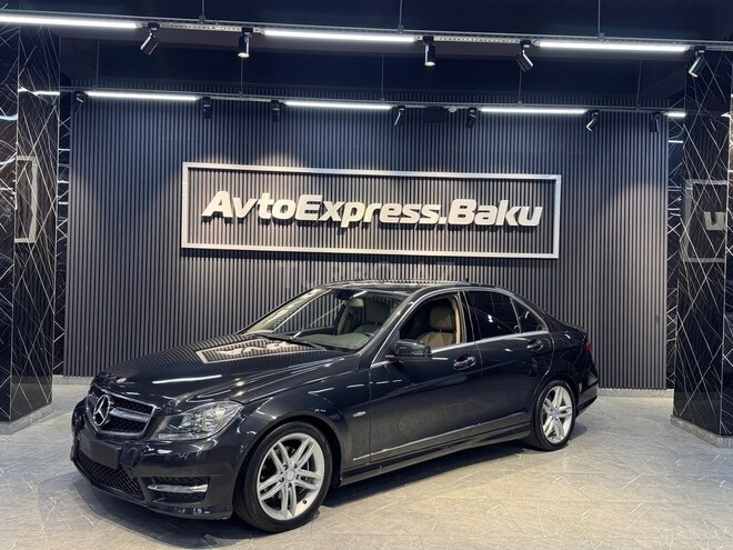 Mercedes C 250 2012, 243,000 km - 1.8 l - Bakı