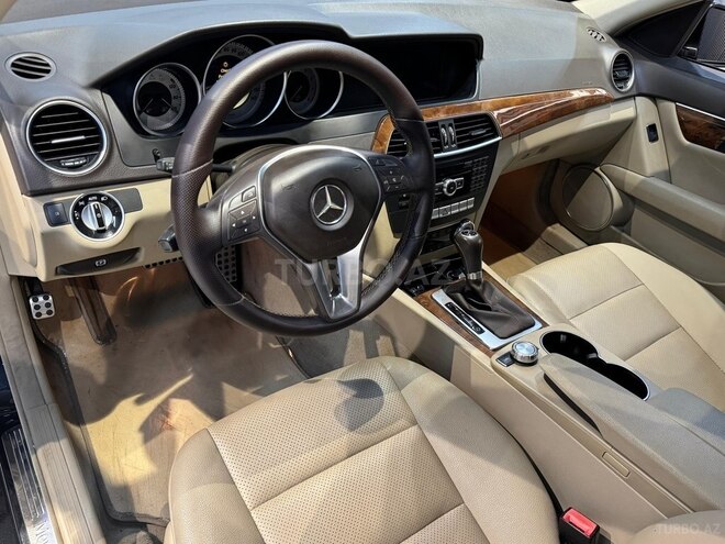Mercedes C 250 2012, 243,000 km - 1.8 l - Bakı
