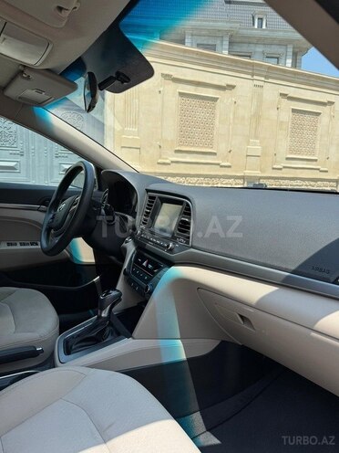 Hyundai Elantra 2017, 42,000 km - 2.0 l - Bakı