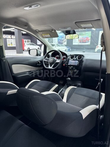 Nissan Note-7