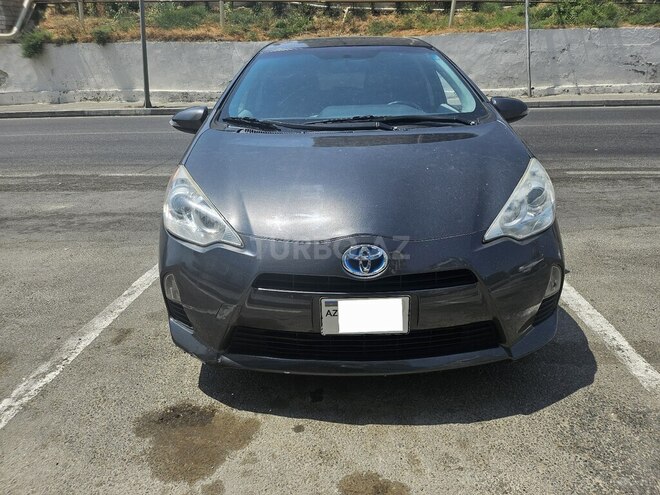 Toyota Prius C 2012, 209,000 km - 1.5 l - Bakı
