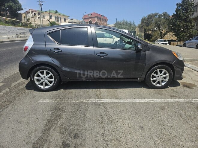 Toyota Prius C 2012, 209,000 km - 1.5 l - Bakı
