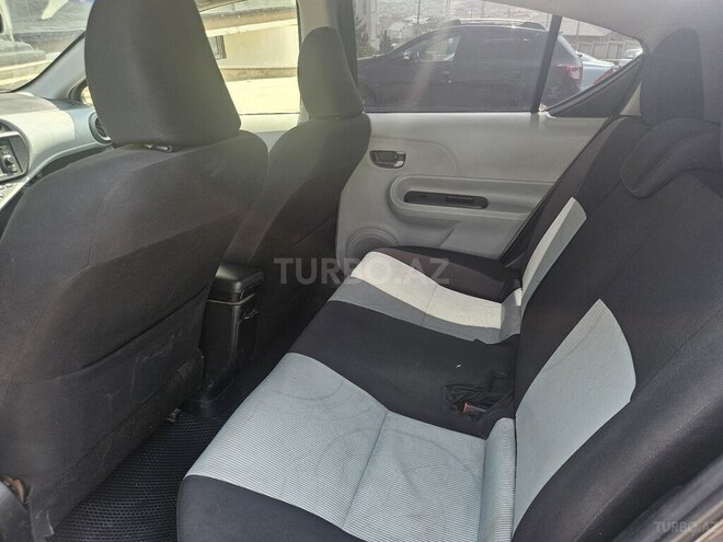 Toyota Prius C 2012, 209,000 km - 1.5 l - Bakı
