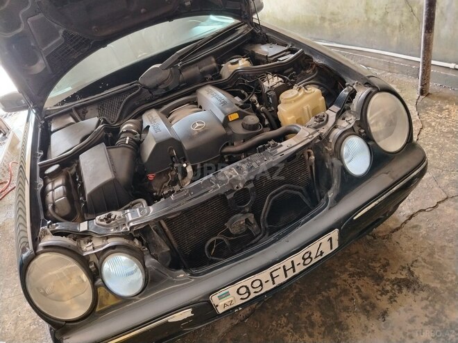 Mercedes E 240 2000, 282,303 km - 2.6 l - Bakı