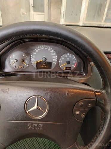 Mercedes E 240 2000, 282,303 km - 2.6 l - Bakı