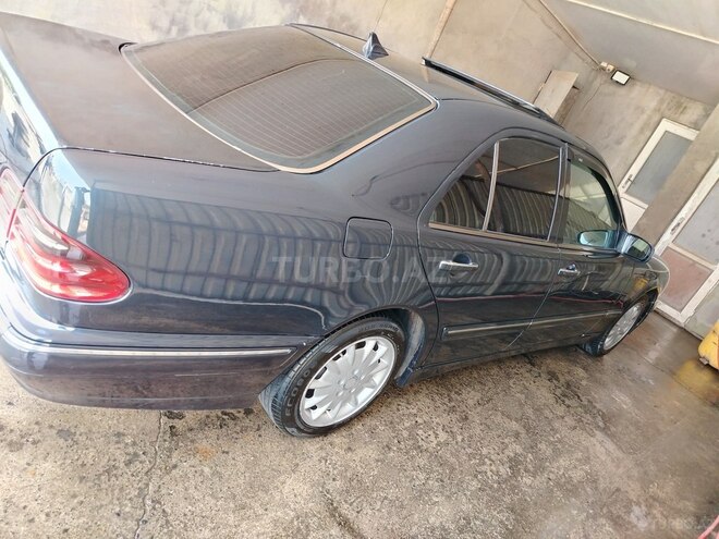 Mercedes E 240 2000, 282,303 km - 2.6 l - Bakı
