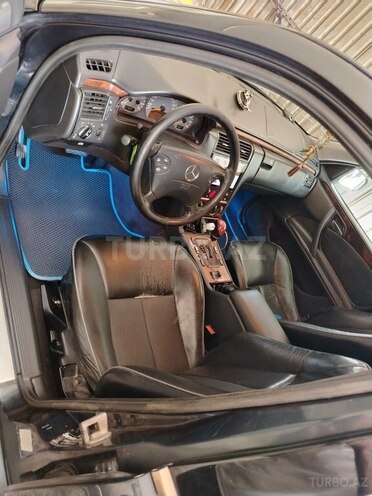 Mercedes E 240 2000, 282,303 km - 2.6 l - Bakı