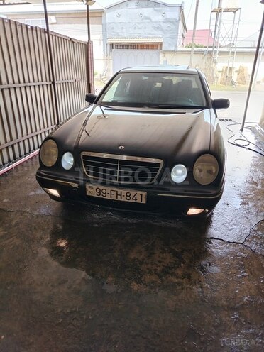 Mercedes E 240 2000, 282,303 km - 2.6 l - Bakı