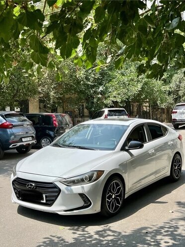 Hyundai Elantra 2017, 184,270 km - 2.0 l - Bakı
