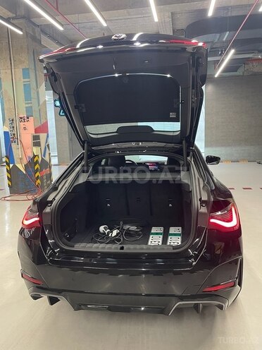 BMW i4 2022, 27,800 km - 0.0 l - Bakı