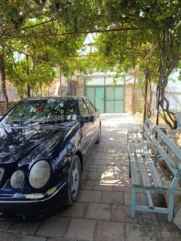 Mercedes E 230 1998, 550,000 km - 2.3 l - Bakı