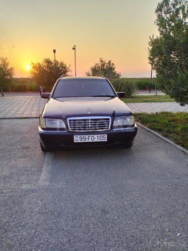 Mercedes C 220 d 2001, 345,500 km - 2.2 л - Bakı