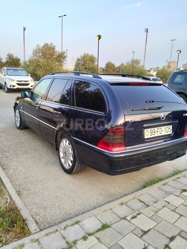 Mercedes C 220 d 2001, 345,500 km - 2.2 л - Bakı