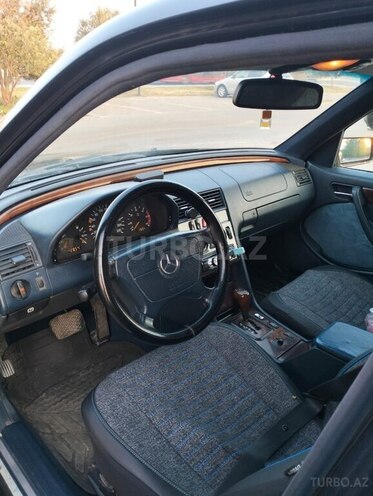 Mercedes C 220 d 2001, 345,500 km - 2.2 л - Bakı