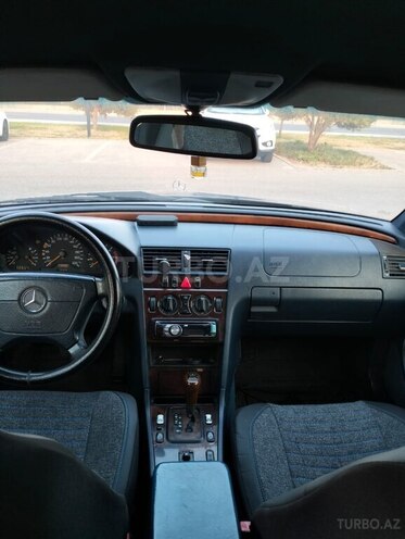 Mercedes C 220 d 2001, 345,500 km - 2.2 л - Bakı